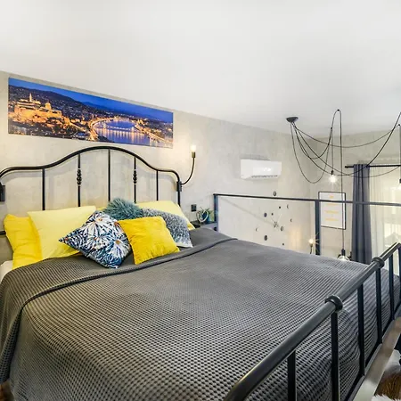 Apartment Luxury In The Center With Parking *